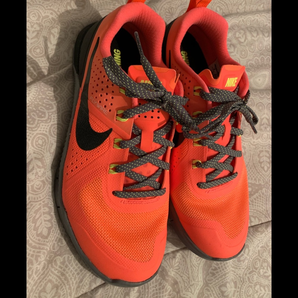 Nike metcons women’s size 8